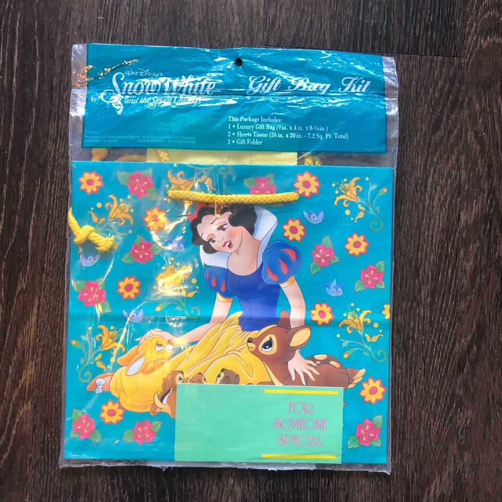 Vintage Snow White Gift Bag set